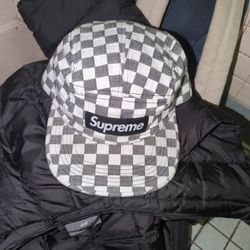 Supreme 5 Panel