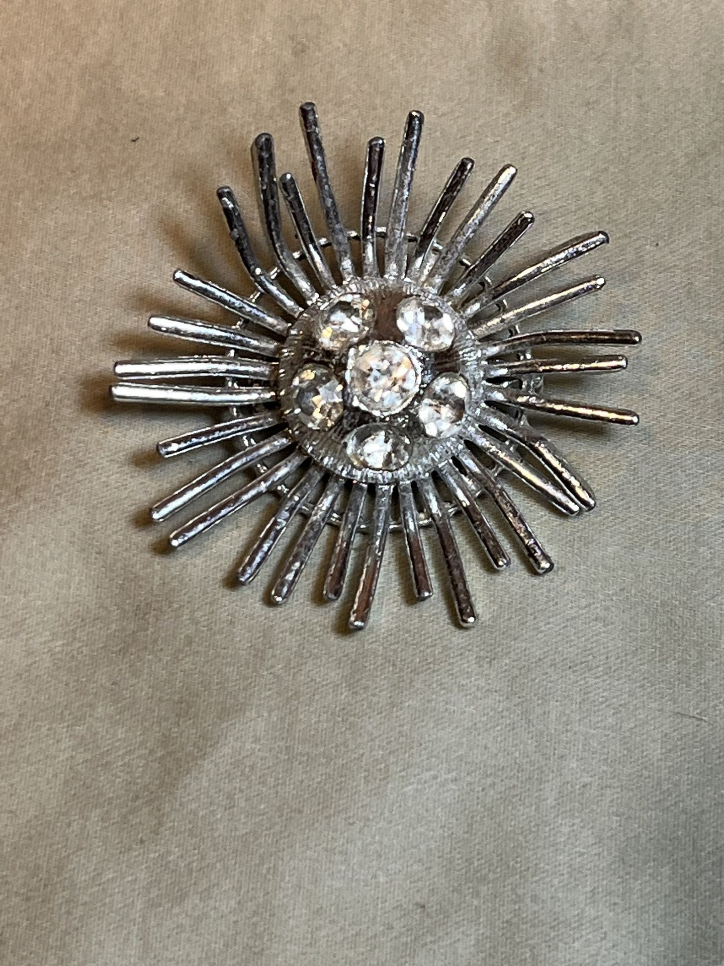 Silver Tone & Rhinestone Starburst Brooch