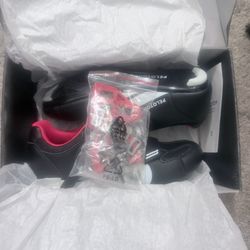 Peloton cycling shoes