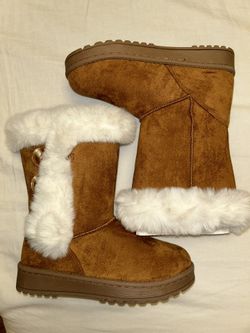 Girl’s Brown Fur Boots