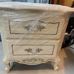 Vintage Ivory with Gold Trim Dresser/nightstand