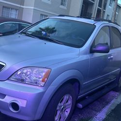 2004 Kia Soranto 