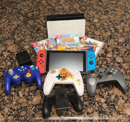 Nintendo Switch Bundle - Great Condition - 3 Games + 3 Controllers + Dock - $275