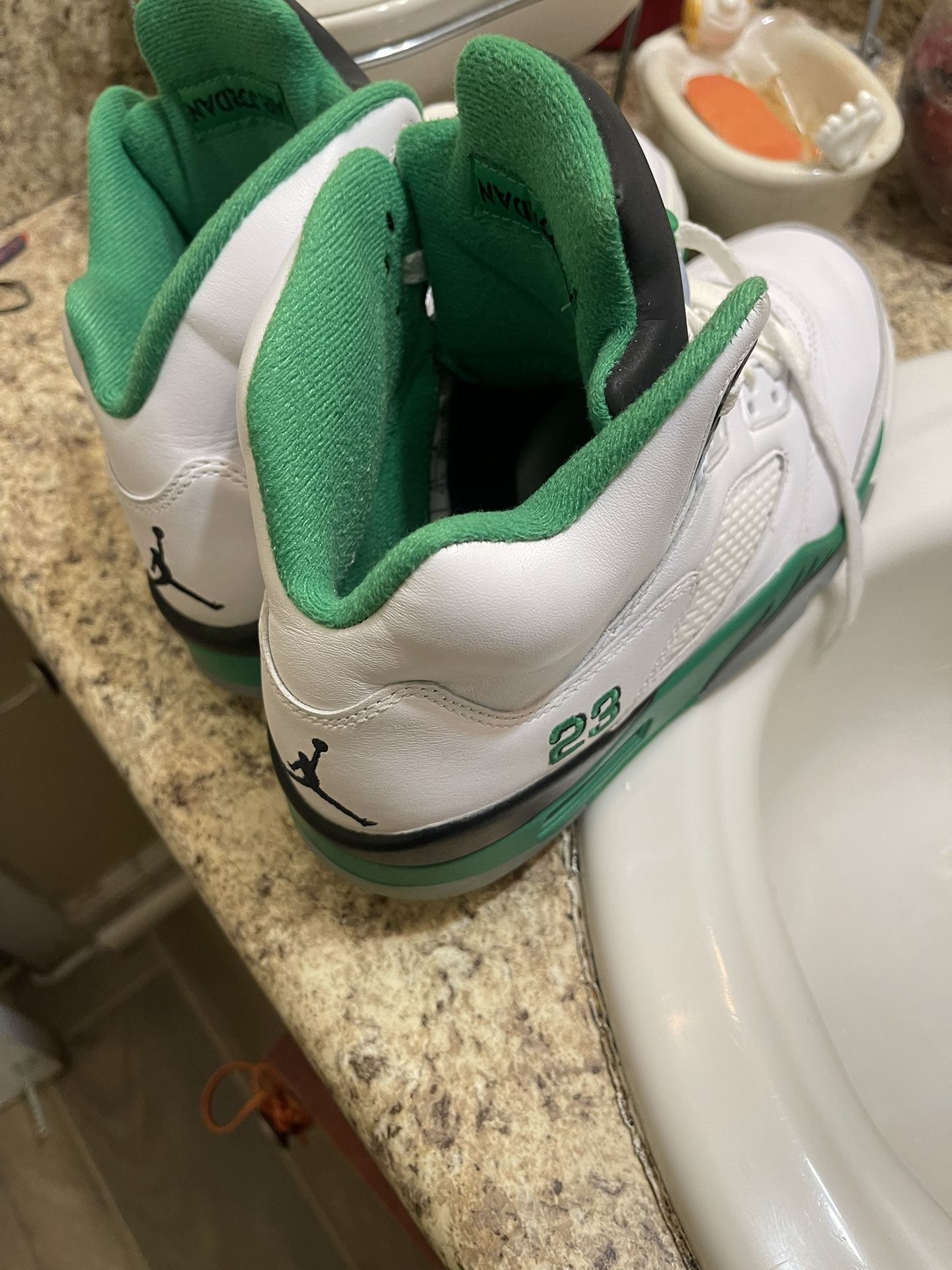 Sneaker