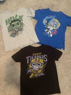 Boys marvel shirts small
