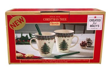 Christmas tree mugs with spoons