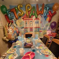 “LET’S PAWTY” Balloon Set with Blue & White Paw Balloon Included