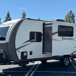 2021 Palomino 23’ Bunkhouse Travel Trailer W/ Slide Out - LIKE NEW