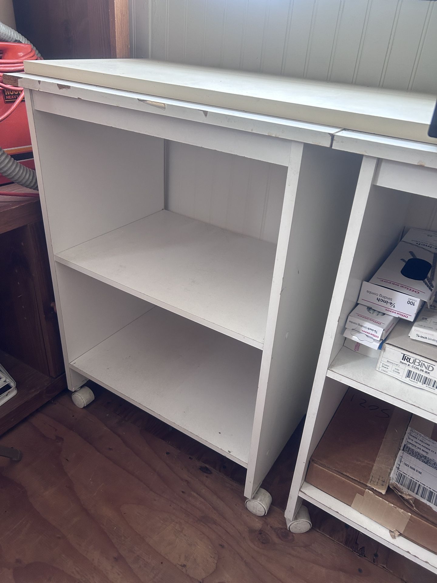 Rolling 2-shelf Unit