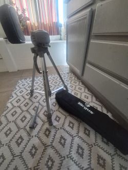 Targus Camera Tripod with Carry Bag