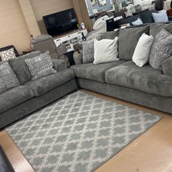 Sofa & Loveseat!