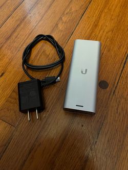 Ubiquiti UniFi Cloud Key Gen2 (UCK-G2) Network Controller + Power Adapter