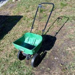 Cart For Fertilizing