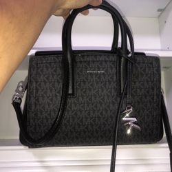 Michael Kors Satchel – Excellent Condition