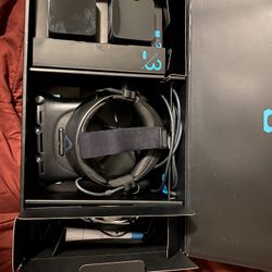 HTC Vive Cosmos Elite