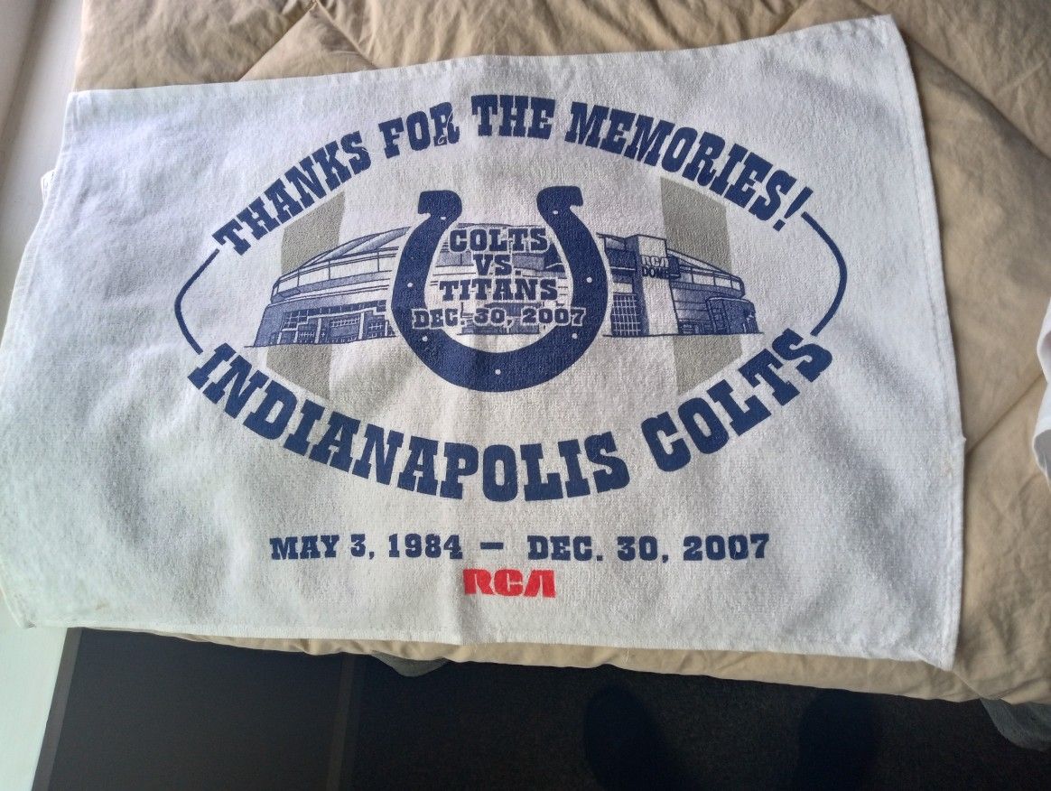 Colts Towel From 2007. Very Clean