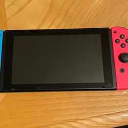 Nintendo Switch 