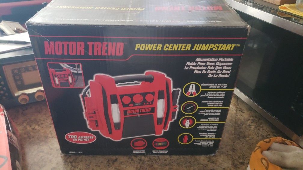 Motor Trend Piwer Center Battery Charger Jumpstart $100. Pickup In Oakdale