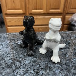 Ceramic Black And White T-Rex Dinosaur Pair of Salt And Pepper Shakers.  Preowned 