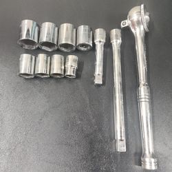 Husky 3/8" Drive Metric Rachet and Socket Set