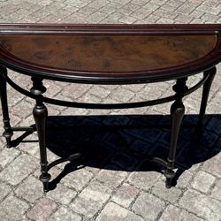 ⚡️Elegant Heavy Console Table – Bernhardt Furniture