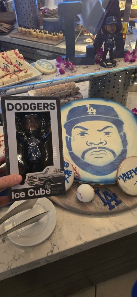 Ice Cube Bobblehead