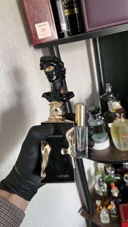 5ml of Lattafa His Confession Travel sample