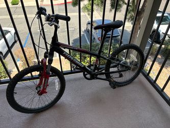 Boys Mountain Bike still good condition