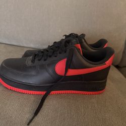Nike Air Force 07 Black And Red Size 8
