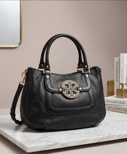 Tory Burch $485 Black Pebbled Leather Amanda Slouchy Hobo Satchel Gold Logo