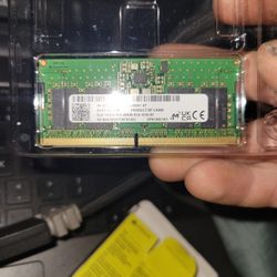 Micron 8GB DDR5 4800Mhz RAM