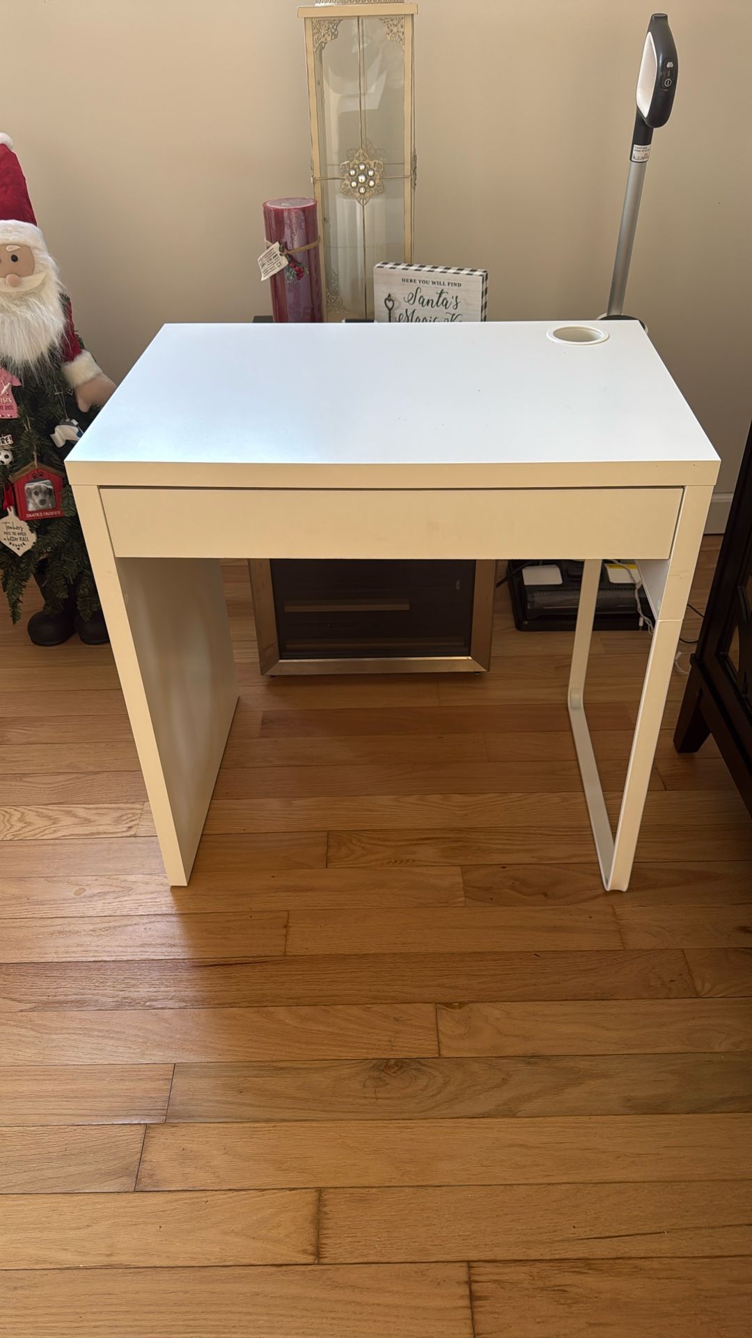 Small Office Desk