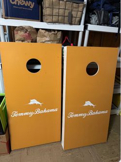 Timmy Bahama corn hole set
