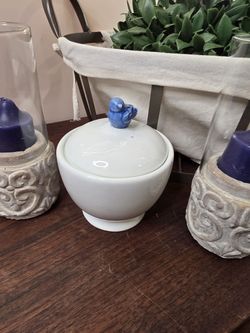 VTG Sugar Bowl Cordon Blue Bird On Handle
