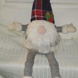 Sleigh Hill Holiday/Christmas Gnome Plush Home Décor