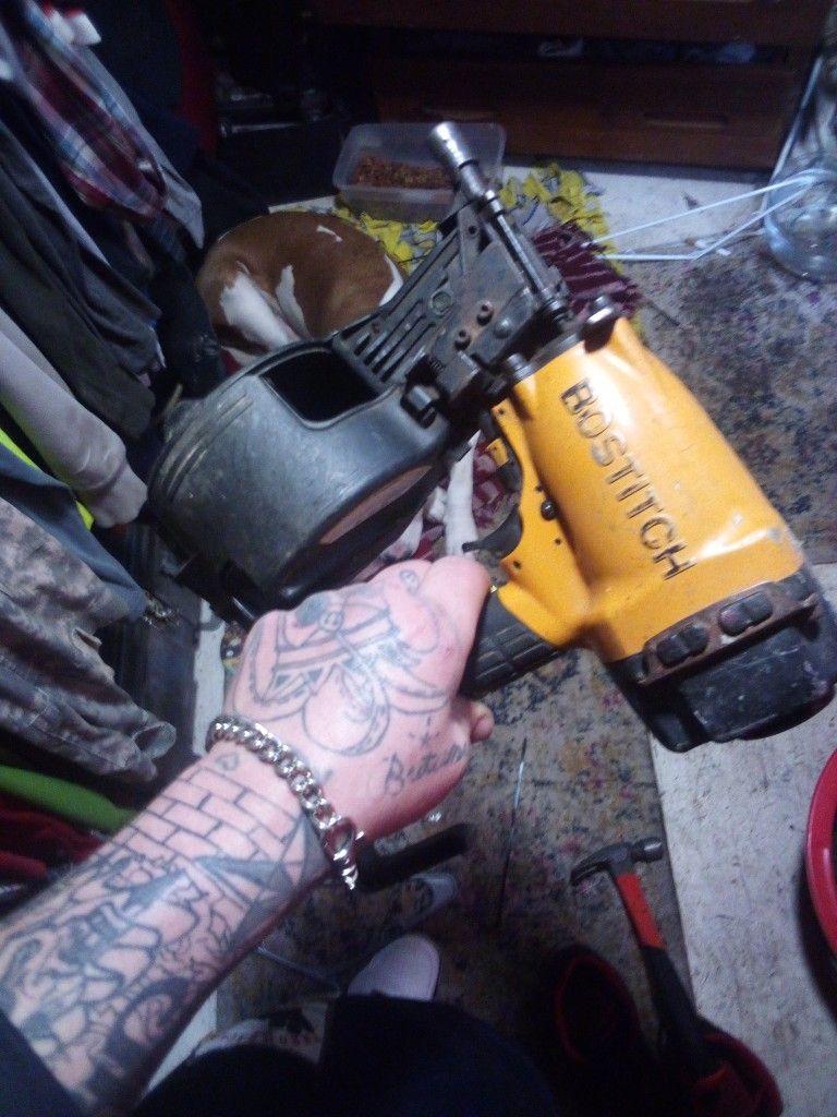 Coil Nailer