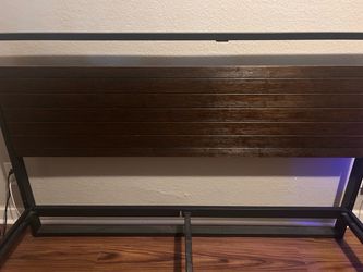 Full bed - Comfortable & in great condition