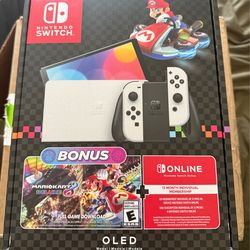 Oled Nintendo Switch with MarioKart 8 Deluxe - New