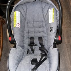 Graco Infant Car Seat