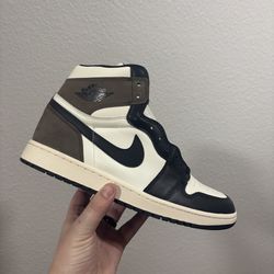 Jordan retro 1 high mocha
