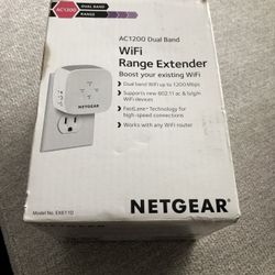 Brand New Netgear Wi-Fi Range Extender