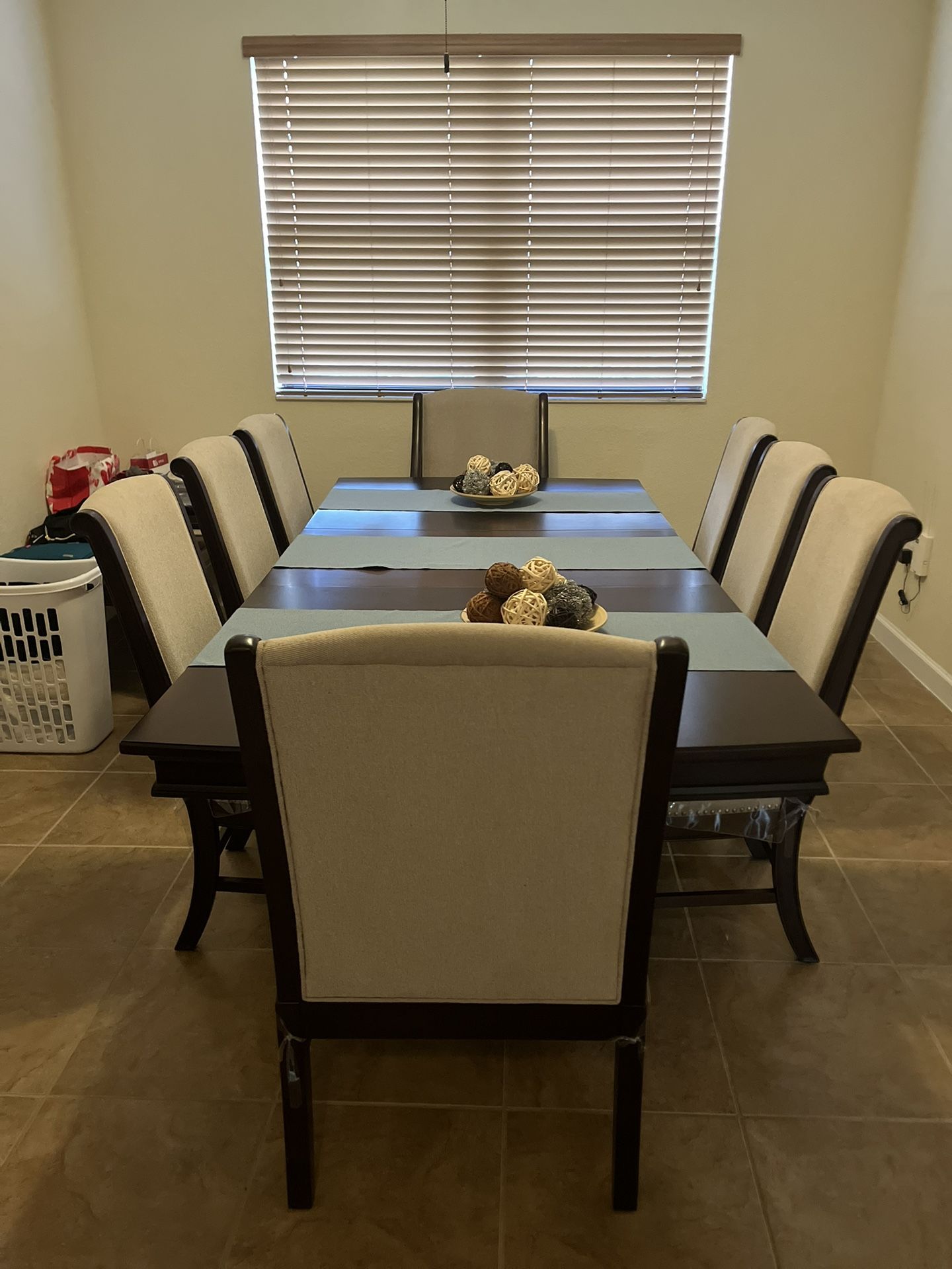 Dining Table 8 chairs