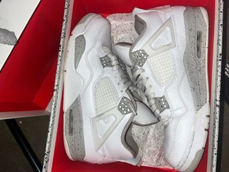White Oreo Jordan 4s