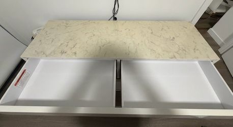 Vendo gavetero, mesa, mesa de TV