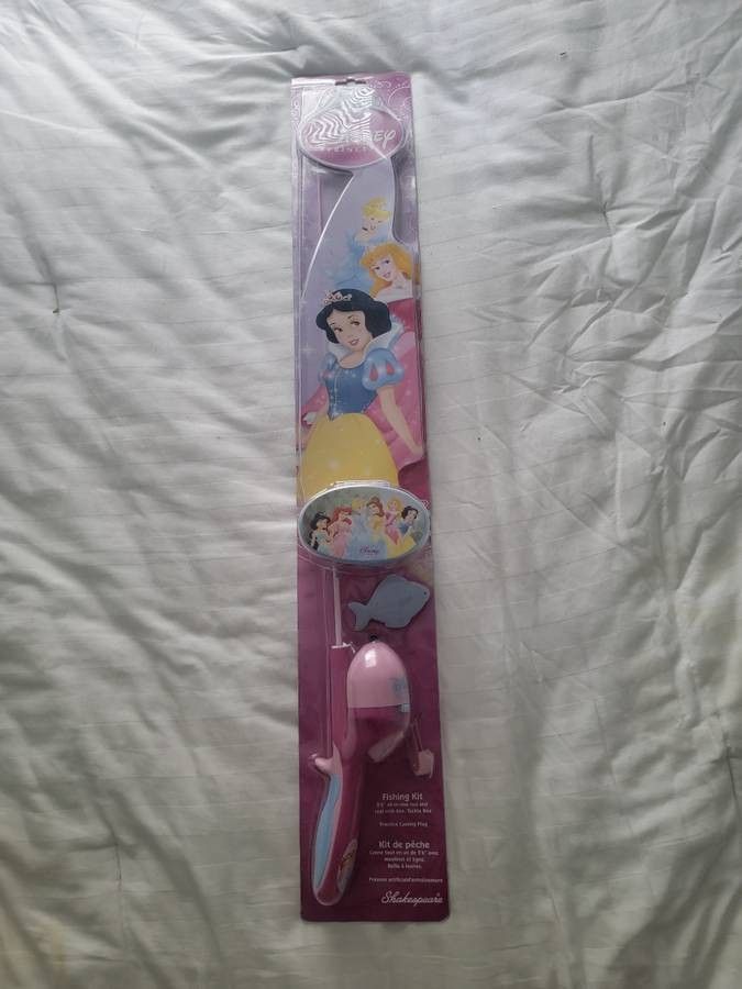 NEW Shakespear Disney Princess Kids Fishing Pole Rod & Reel