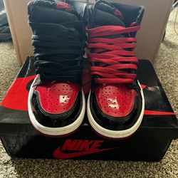 Nike Air Jordan Retro 1