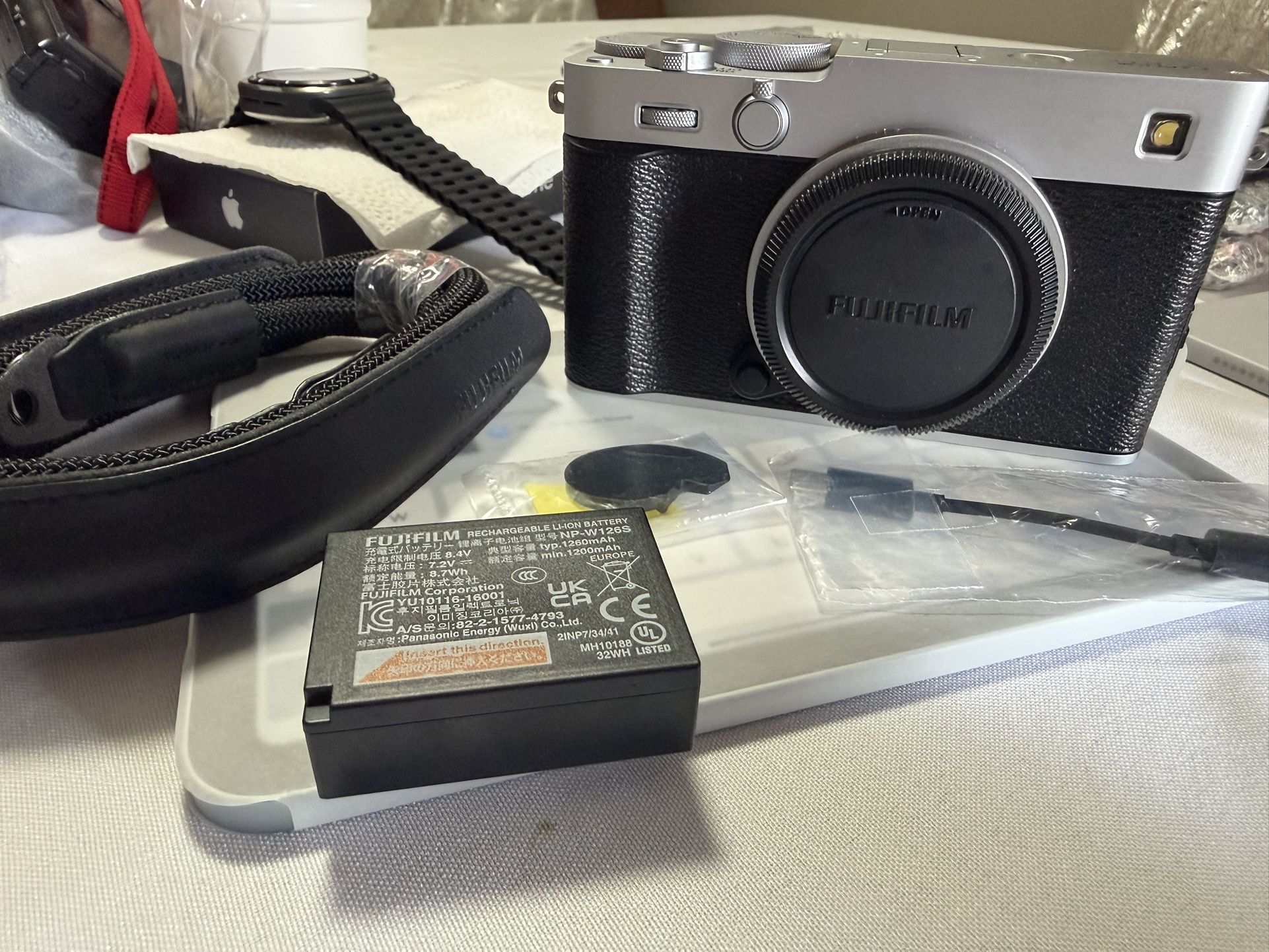 FUJIFILM X-E5  Only Body 