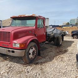 2000 International DT 466
