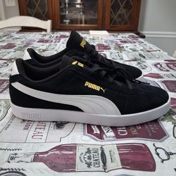 Puma Suede Sneakers