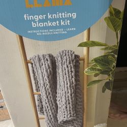 Finger Knitting Blanket Kit 